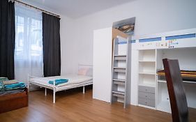 Apartment 5 Near Metro Politechnika Dnf
